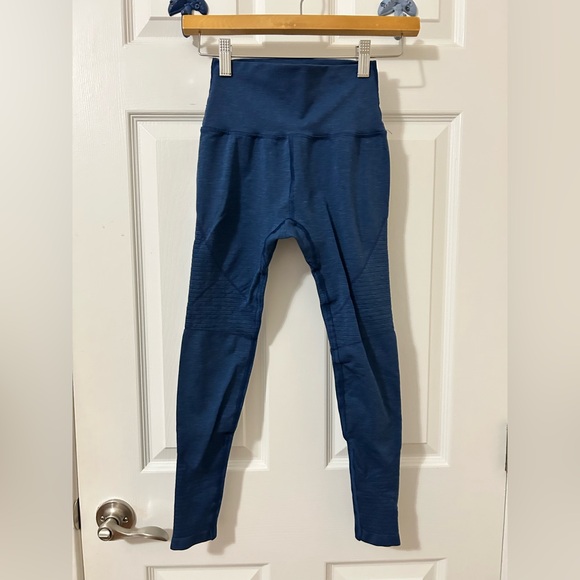 Alphalete blue leggings - Picture 1 of 9